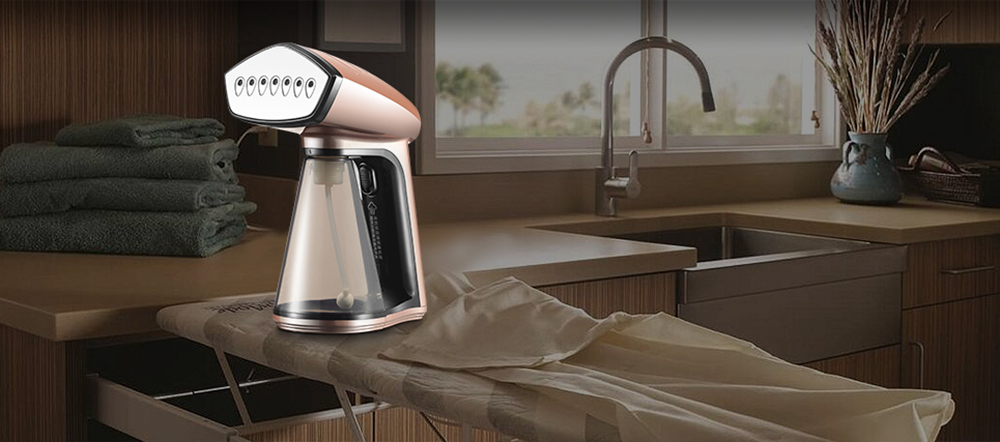 Handheld Mini garment steamers